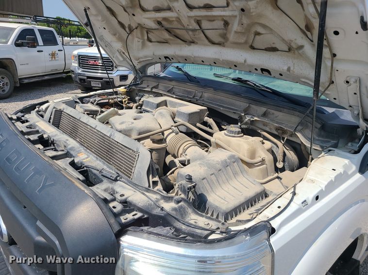 image for item DC6040 2013 Ford F250  Crew Cab pickup truck