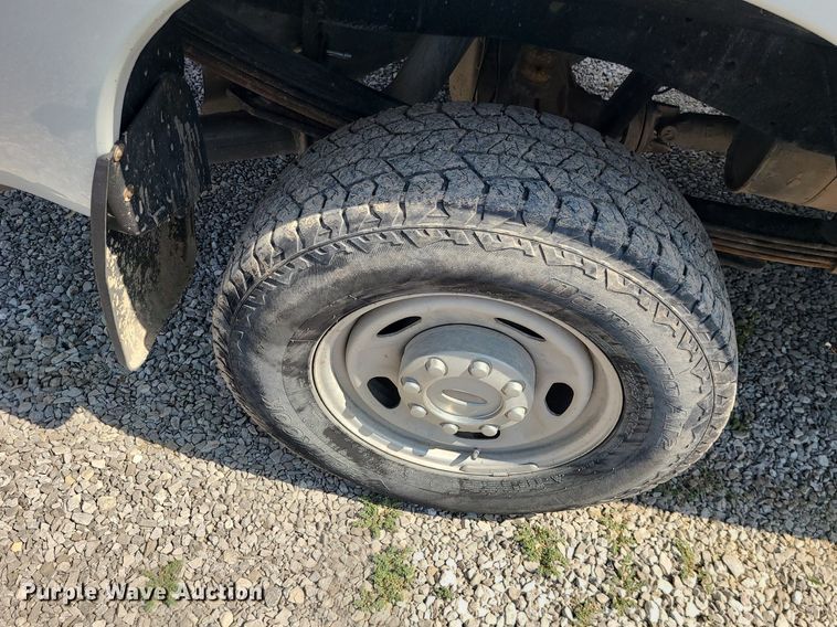 image for item DC6040 2013 Ford F250  Crew Cab pickup truck