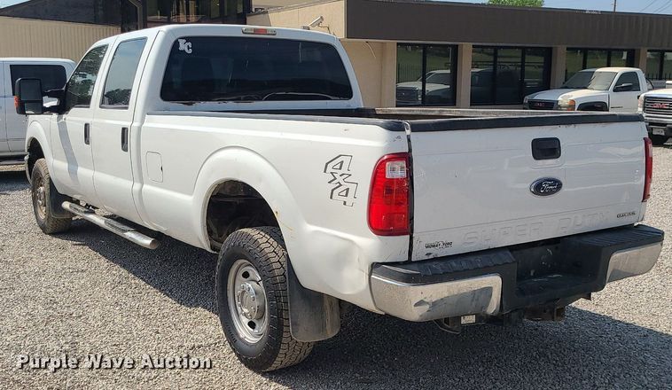 image for item DC6041 2013 Ford F250 Super Duty  Crew Cab pickup truck