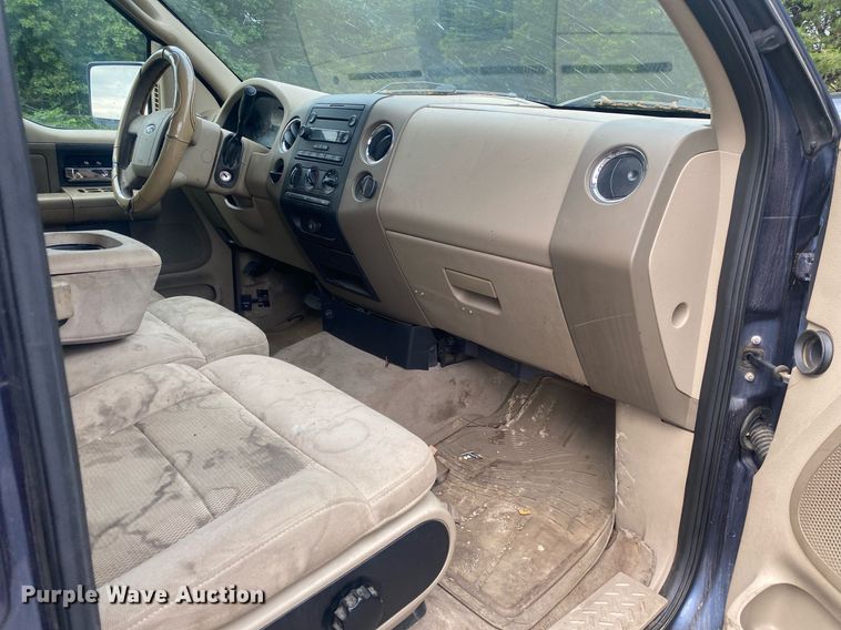 image for item DI7752 2004 Ford F150  SuperCrew pickup truck