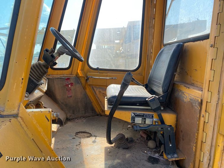 image for item DI7831 1995 Lift King LK6M42  forklift