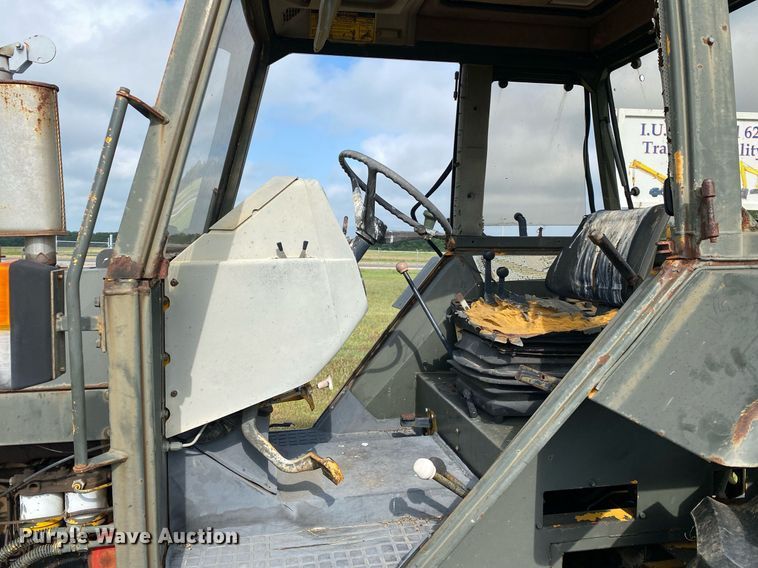 image for item DI7839 1984 Case M1394  tractor