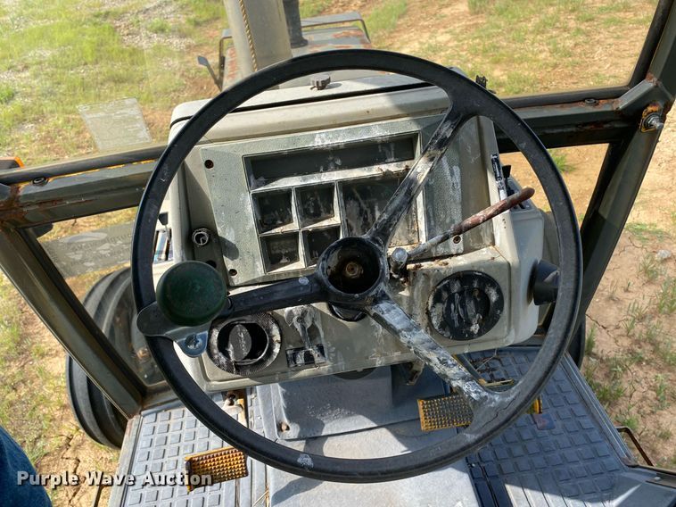 image for item DI7839 1984 Case M1394  tractor