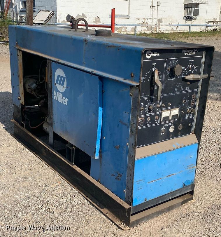 image for item DI7841 Miller Trailblazer 44G  welder/generator