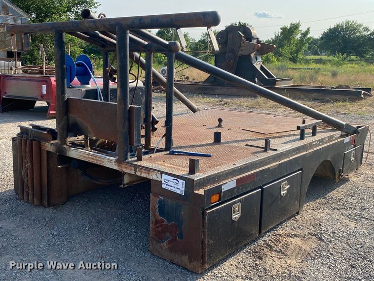 image for item DI7845 Winch truck bed