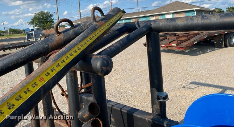 image for item DI7845 Winch truck bed