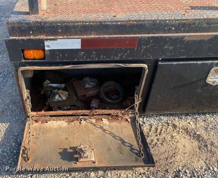 image for item DI7845 Winch truck bed