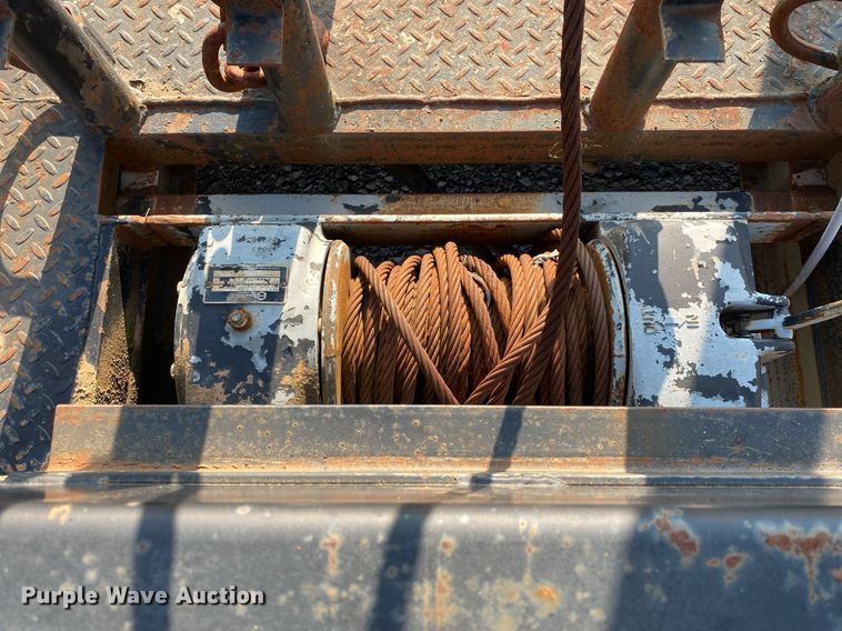 image for item DI7845 Winch truck bed