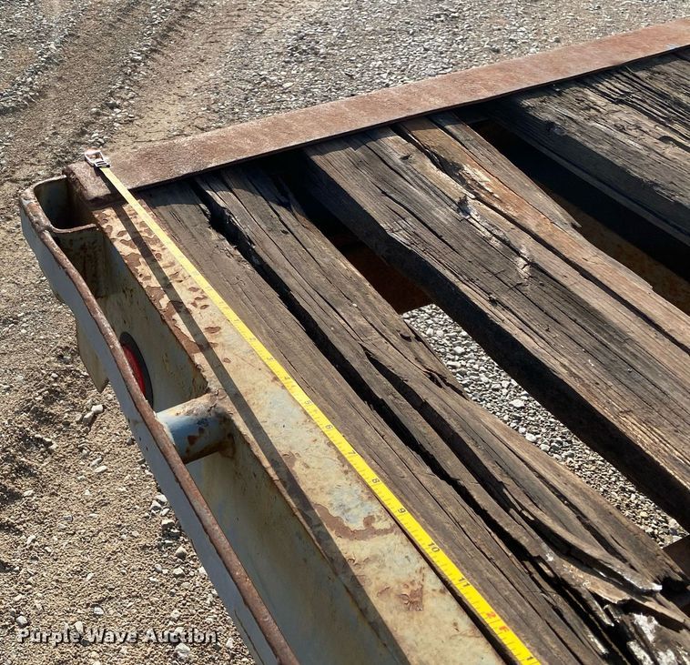 image for item DI7846 1982 Belshe T-8GN  equipment trailer