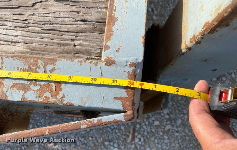 image for item DI7846 1982 Belshe T-8GN  equipment trailer