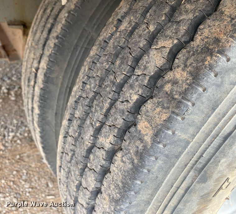 image for item DI7846 1982 Belshe T-8GN  equipment trailer