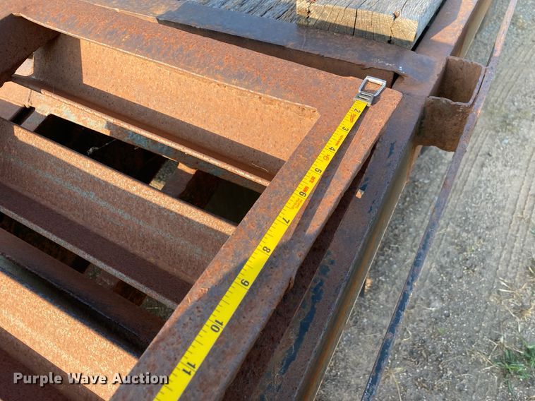 image for item DI7848 1990  Equipment trailer