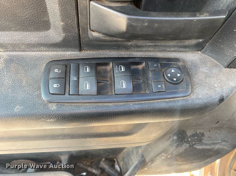 image for item DI7849 2015 Dodge Ram 4500HD  Crew Cab winch truck