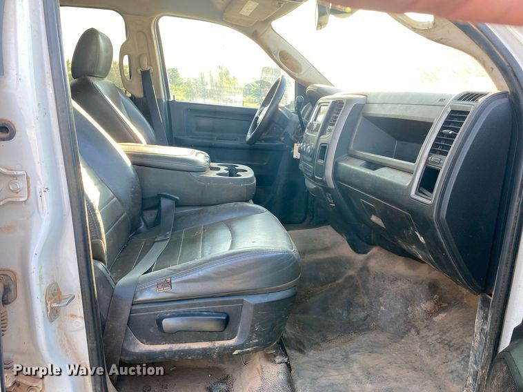 image for item DI7849 2015 Dodge Ram 4500HD  Crew Cab winch truck