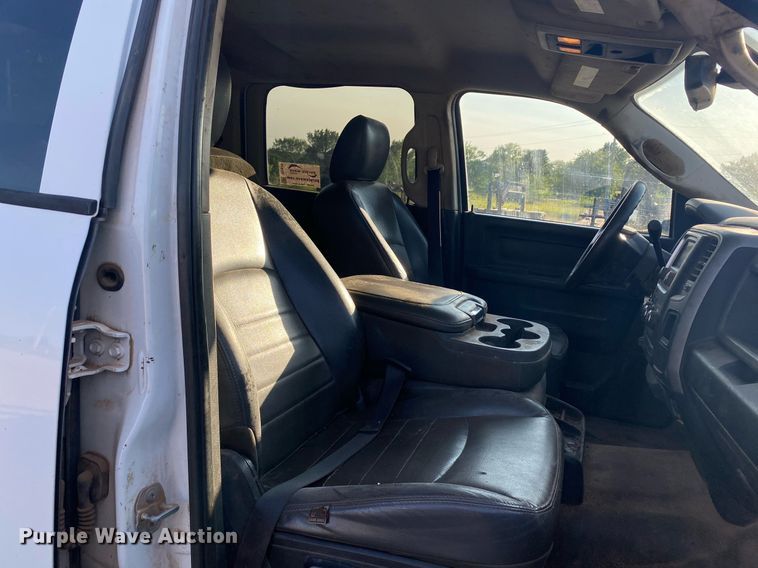 image for item DI7849 2015 Dodge Ram 4500HD  Crew Cab winch truck