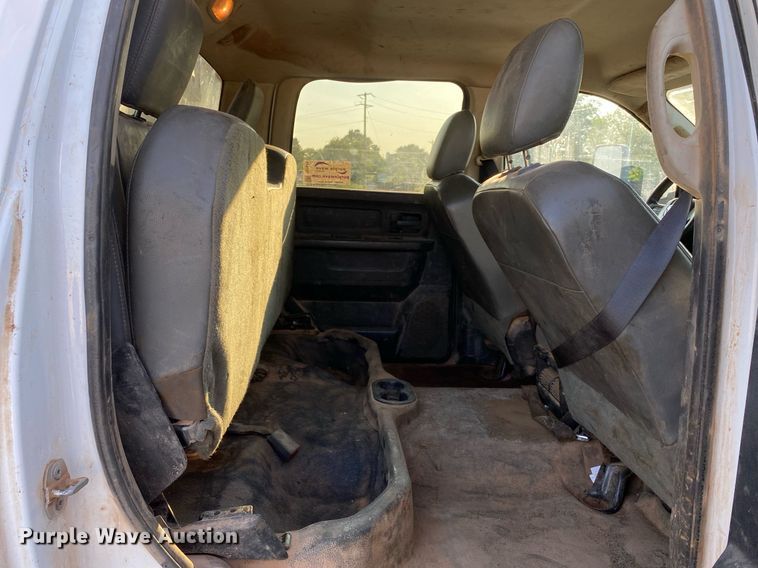 image for item DI7849 2015 Dodge Ram 4500HD  Crew Cab winch truck