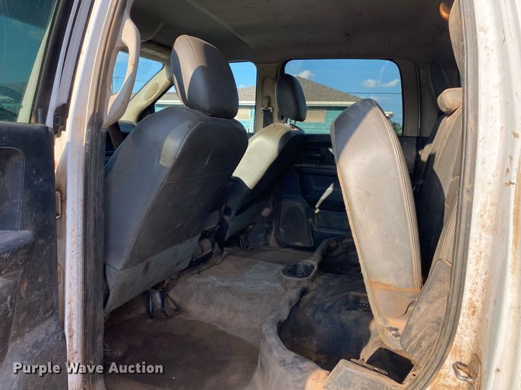 image for item DI7849 2015 Dodge Ram 4500HD  Crew Cab winch truck