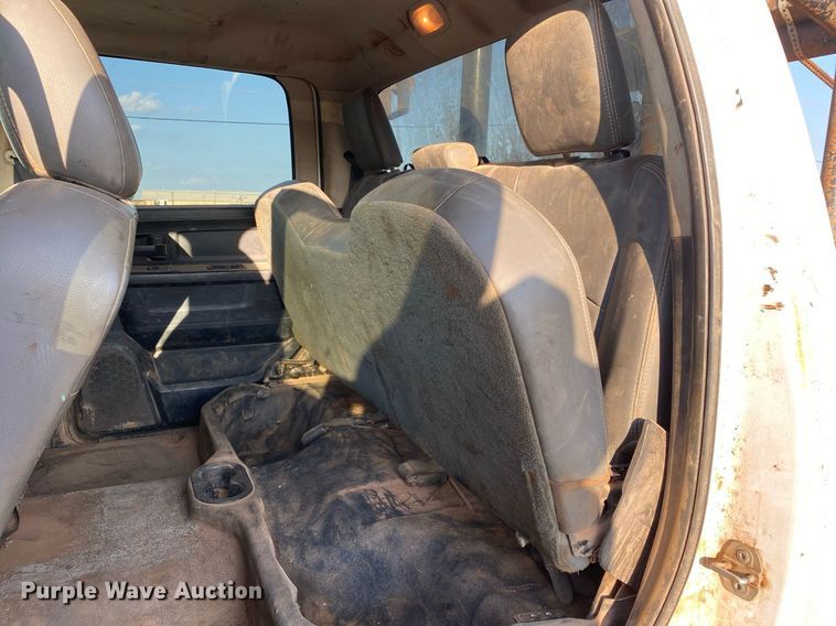 image for item DI7849 2015 Dodge Ram 4500HD  Crew Cab winch truck