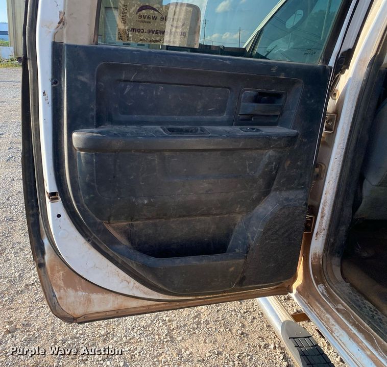 image for item DI7849 2015 Dodge Ram 4500HD  Crew Cab winch truck