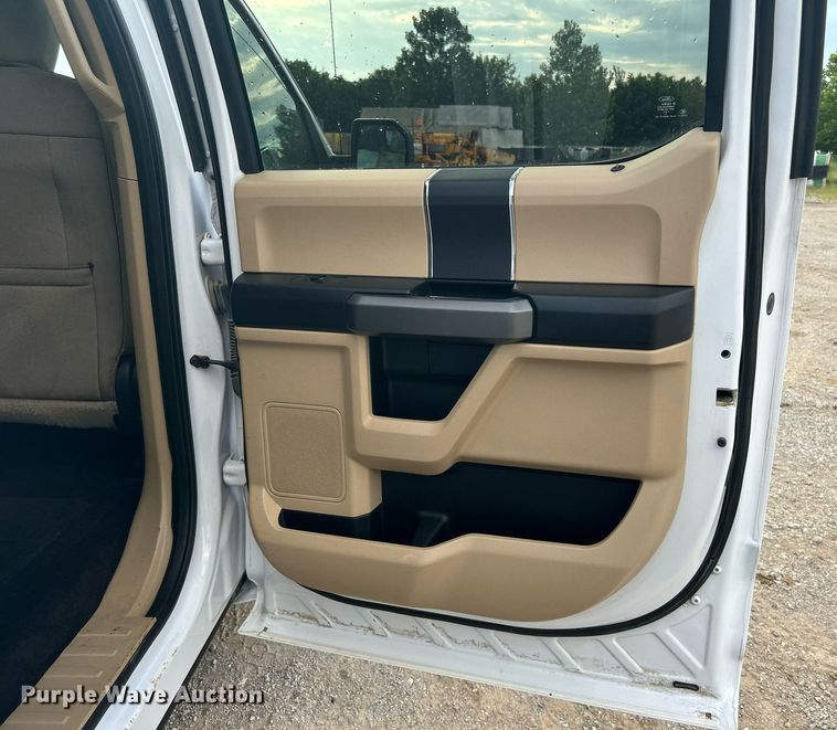 image for item DI7851 2017 Ford F150  SuperCrew pickup truck