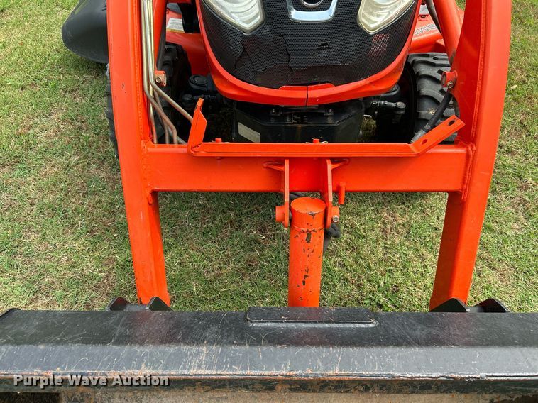 image for item DI7856 2012 Kioti CS2410  MFWD tractor