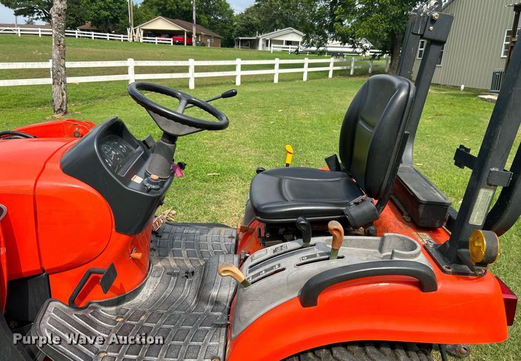 image for item DI7856 2012 Kioti CS2410  MFWD tractor