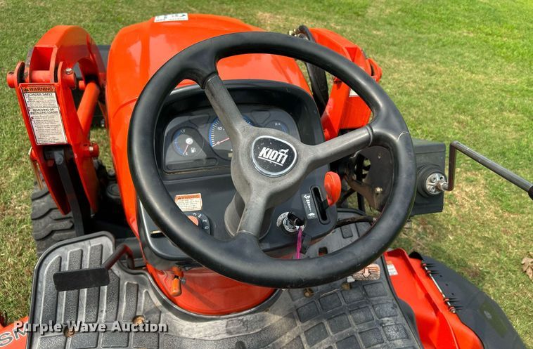 image for item DI7856 2012 Kioti CS2410  MFWD tractor