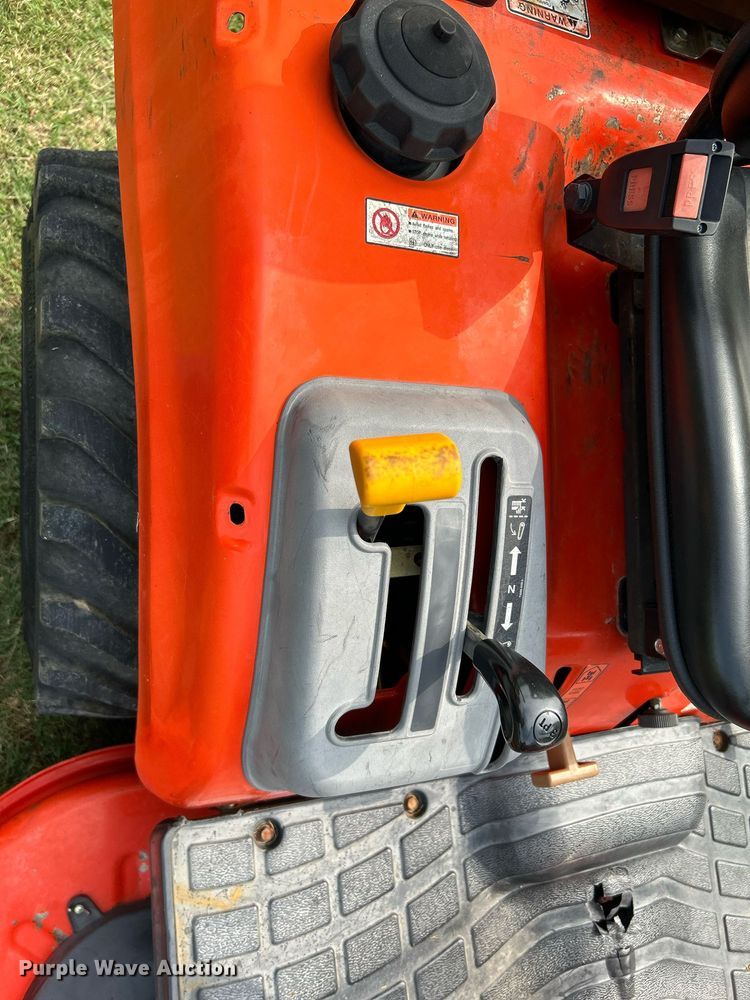 image for item DI7856 2012 Kioti CS2410  MFWD tractor