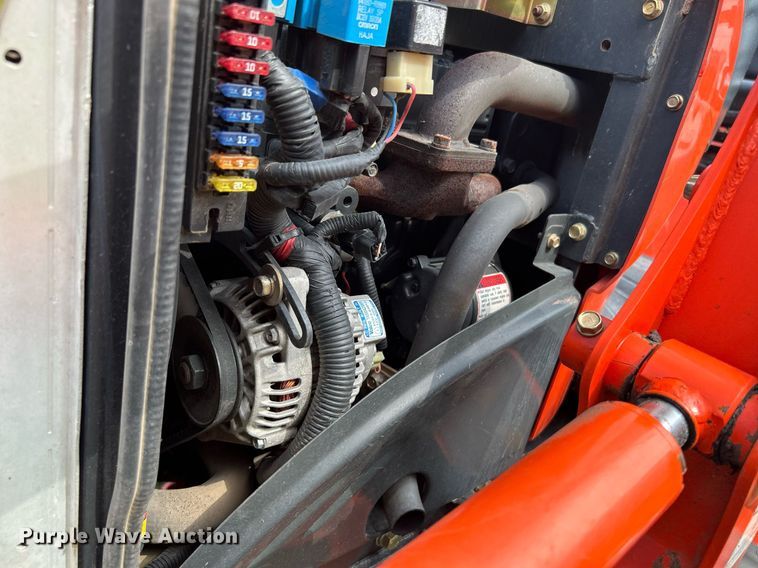 image for item DI7856 2012 Kioti CS2410  MFWD tractor