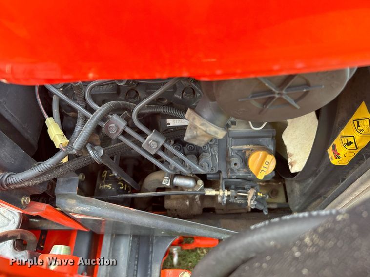 image for item DI7856 2012 Kioti CS2410  MFWD tractor