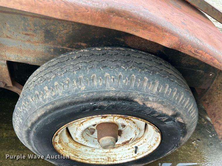 image for item DI7858 1984 Trailer Manufacturers  utility trailer