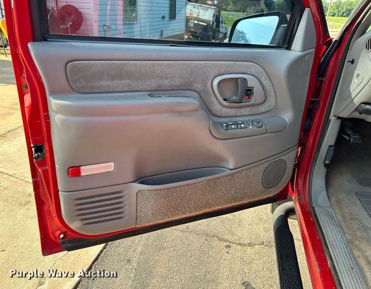 image for item DI7859 1997 Chevrolet C1500  Crew Cab pickup truck