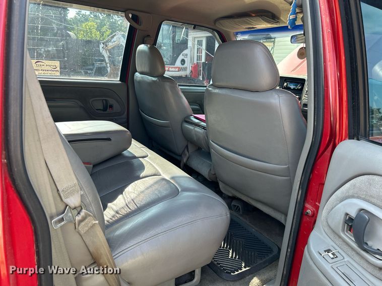 image for item DI7859 1997 Chevrolet C1500  Crew Cab pickup truck