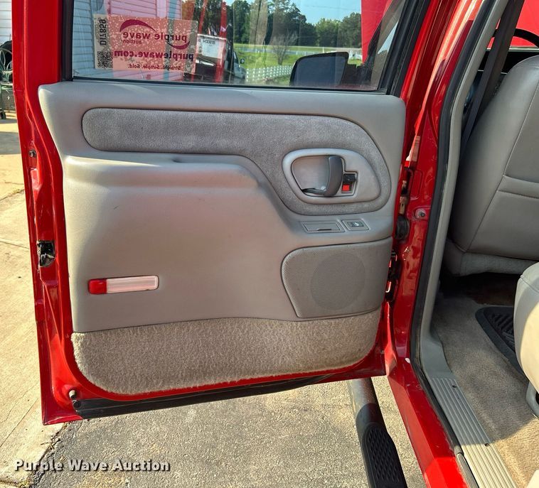 image for item DI7859 1997 Chevrolet C1500  Crew Cab pickup truck