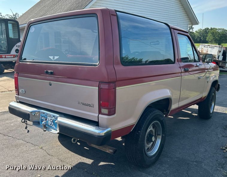 image for item DI7860 1987 Ford Bronco II  SUV