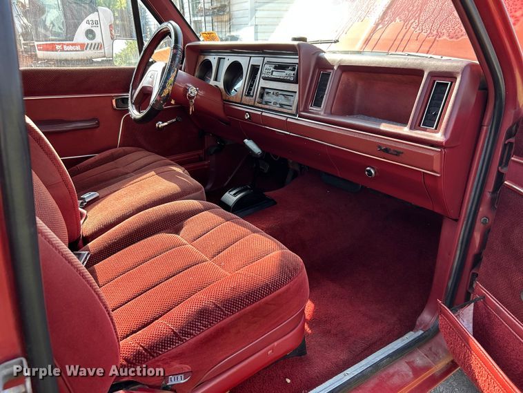 image for item DI7860 1987 Ford Bronco II  SUV