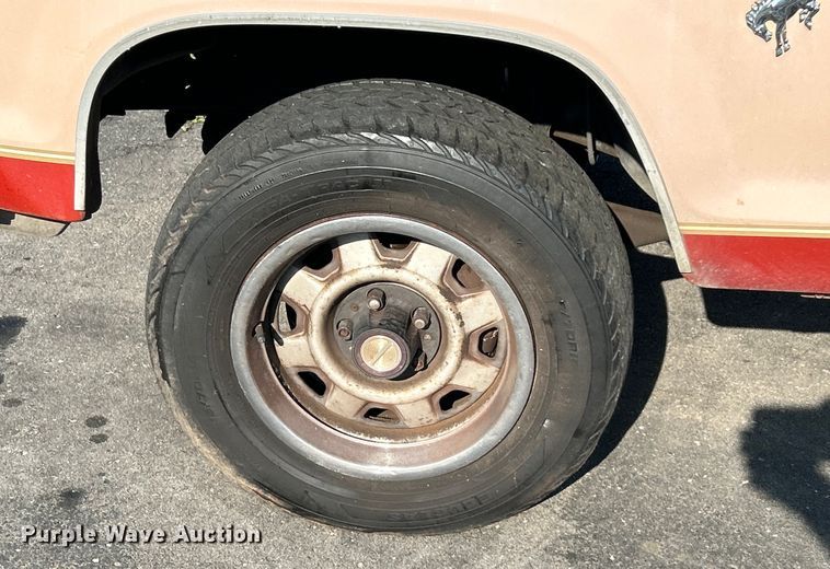 image for item DI7860 1987 Ford Bronco II  SUV