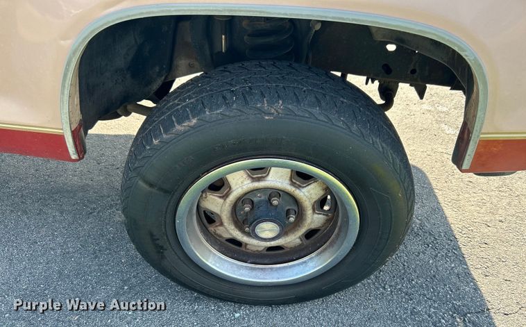 image for item DI7860 1987 Ford Bronco II  SUV