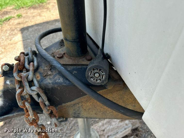 image for item DI7863 2000 Sunnybrook 33BW  camper