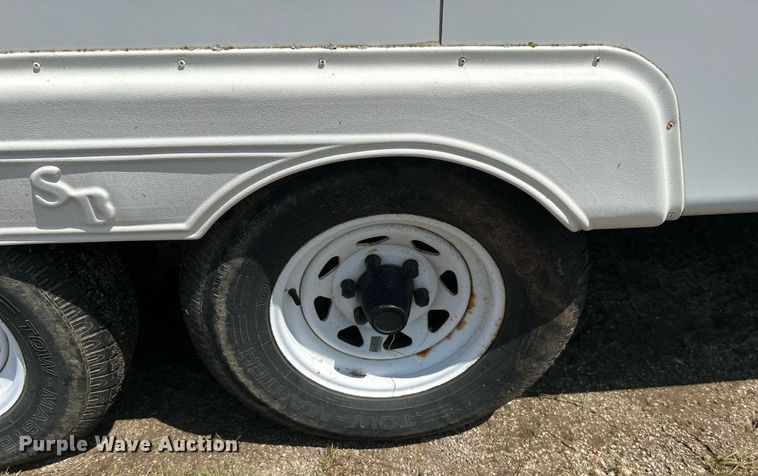 image for item DI7863 2000 Sunnybrook 33BW  camper