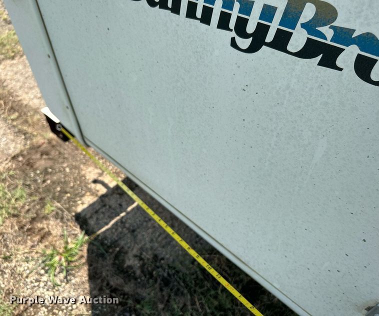 image for item DI7863 2000 Sunnybrook 33BW  camper