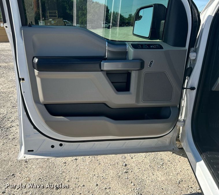 image for item DI7870 2018 Ford F150 XLT  SuperCrew pickup truck