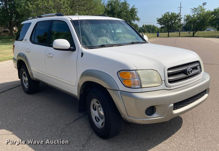 image for item DJ6177 2001 Toyota Sequoia  SUV
