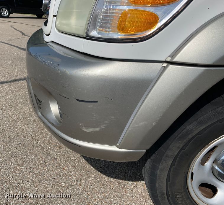 image for item DJ6177 2001 Toyota Sequoia  SUV