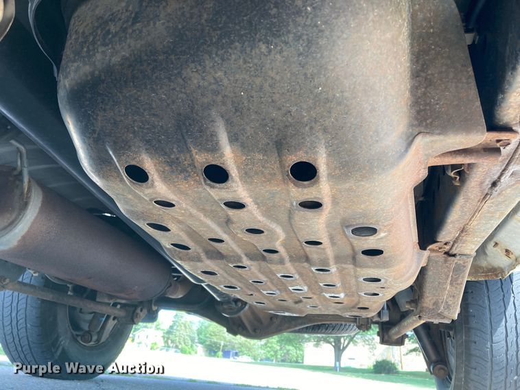 image for item DJ6177 2001 Toyota Sequoia  SUV