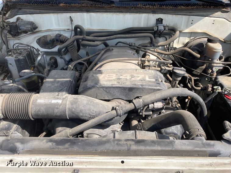 image for item DJ6177 2001 Toyota Sequoia  SUV