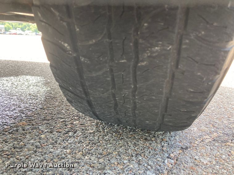 image for item DJ6177 2001 Toyota Sequoia  SUV