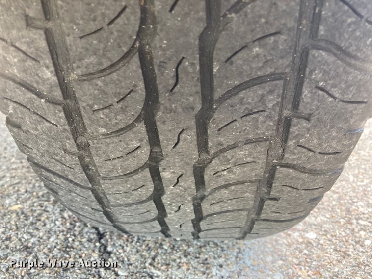 image for item DJ6177 2001 Toyota Sequoia  SUV