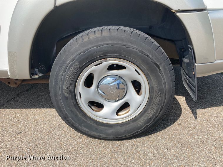 image for item DJ6177 2001 Toyota Sequoia  SUV