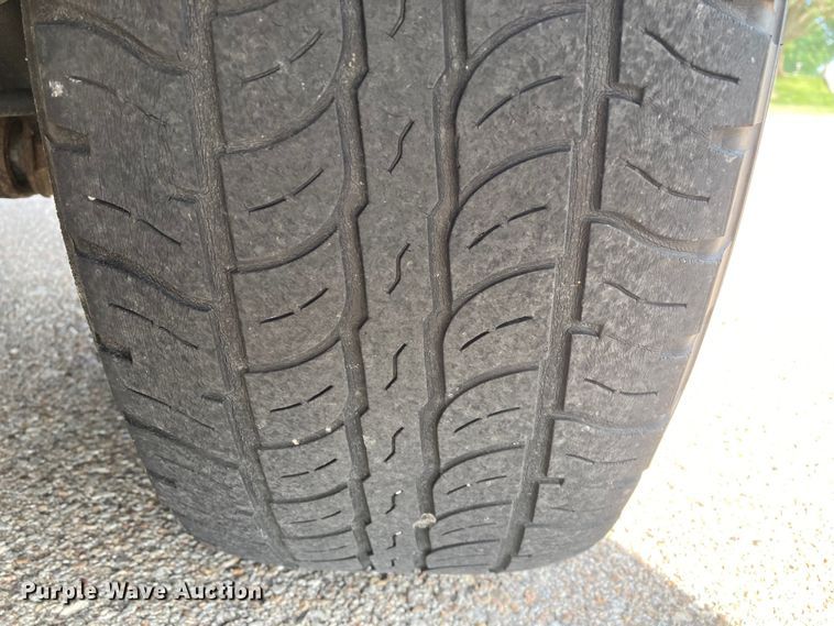 image for item DJ6177 2001 Toyota Sequoia  SUV